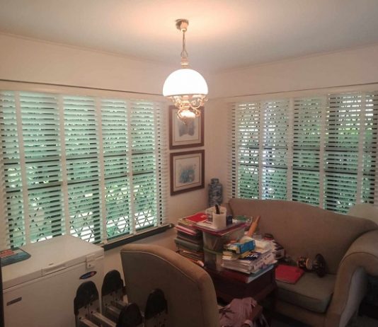 Real wood living room blinds